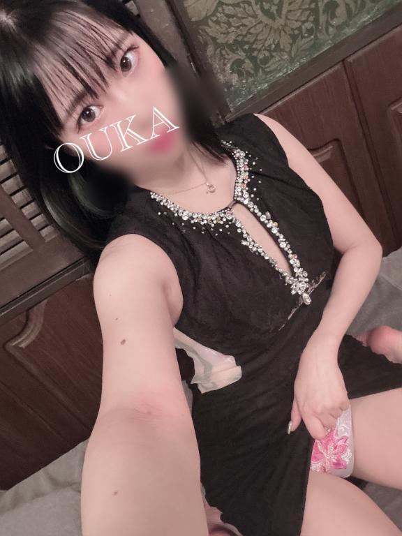 おはよ〜！今日から三連勤<img class="emojione" alt="💗" title=":heartpulse:" src="https://fuzoku.jp/assets/img/emojione/1f497.png"/>