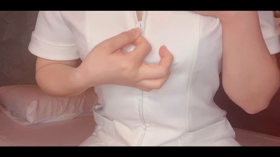 ひびき～上品細身巨乳動画