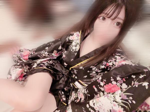 出勤<img class="emojione" alt="👘" title=":kimono:" src="https://fuzoku.jp/assets/img/emojione/1f458.png"/> ̖́-‬