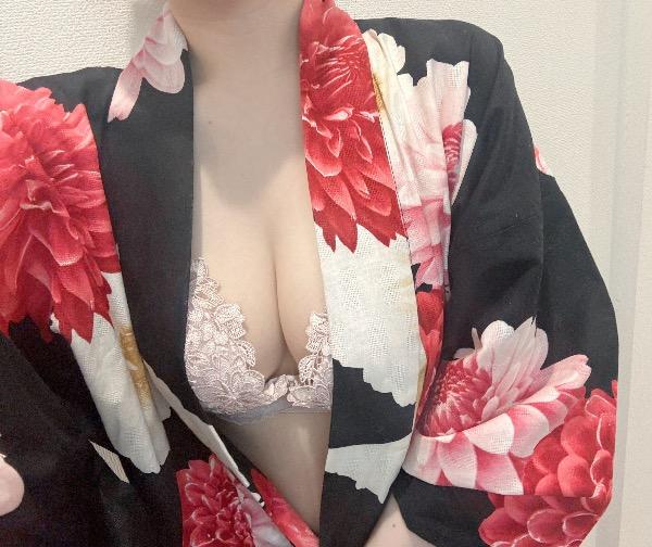 6月限定浴衣のコスプレ追加しました！珍しく黒<img class="emojione" alt="🖤" title=":black_heart:" src="https://fuzoku.jp/assets/img/emojione/1f5a4.png"/>🤍