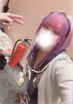 <img class="emojione" alt="👓" title=":eyeglasses:" src="https://fuzoku.jp/assets/img/emojione/1f453.png"/>