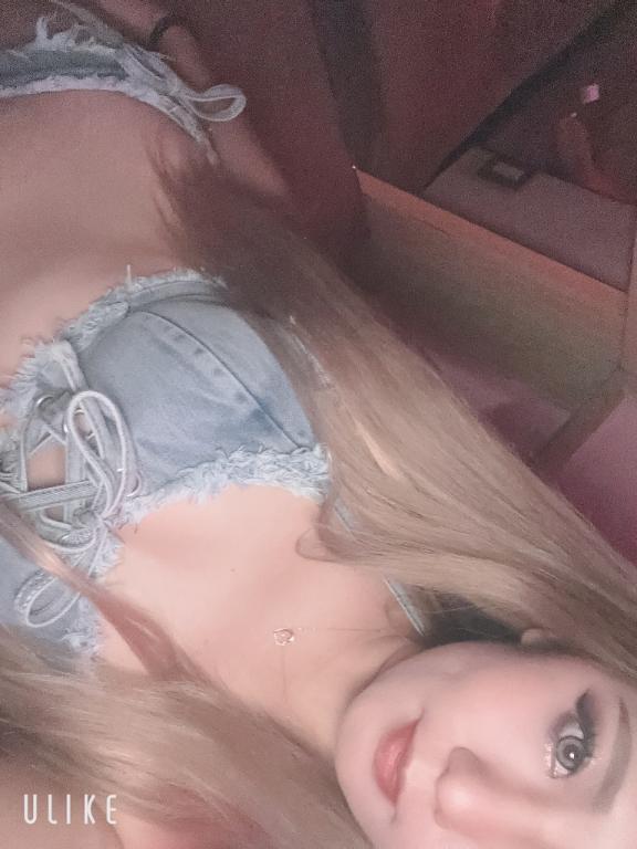 いるよ<img class="emojione" alt="🙋" title=":person_raising_hand:" src="https://fuzoku.jp/assets/img/emojione/1f64b.png"/>‍<img class="emojione" alt="♀️" title=":female_sign:" src="https://fuzoku.jp/assets/img/emojione/2640.png"/>