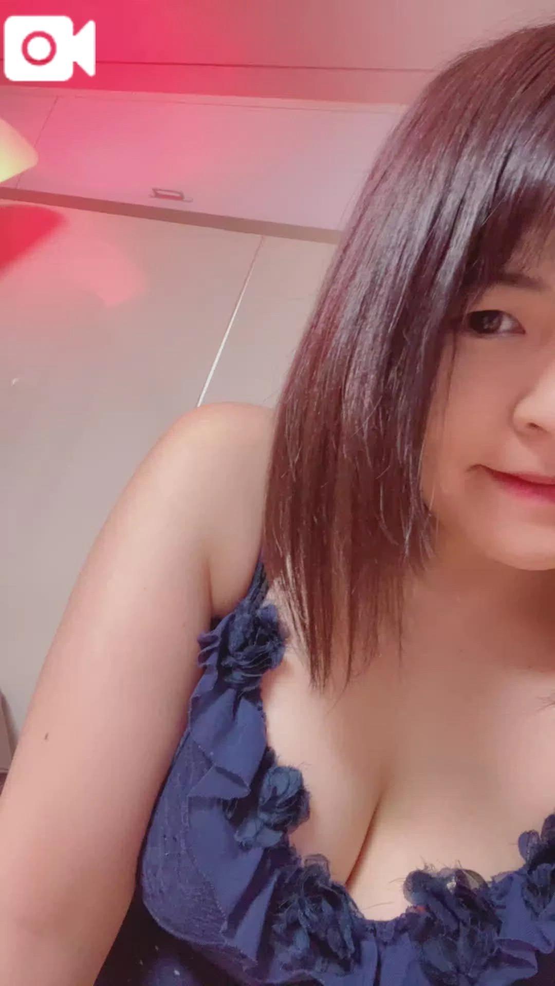 おはよ<img class="emojione" alt="☀️" title=":sunny:" src="https://fuzoku.jp/assets/img/emojione/2600.png"/>