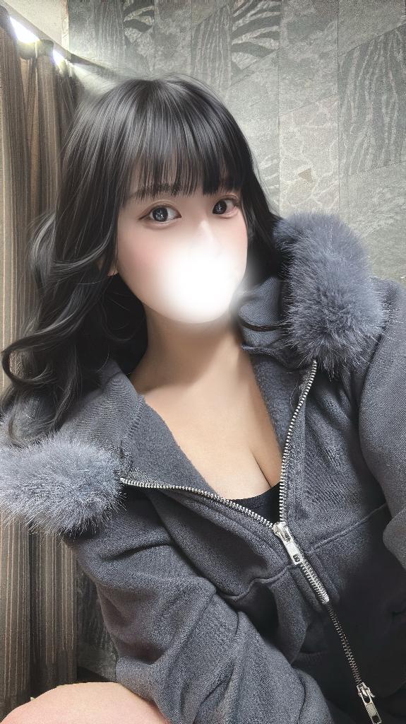 連勤がんばってるから、甘やかして…？🥺<img class="emojione" alt="💕" title=":two_hearts:" src="https://fuzoku.jp/assets/img/emojione/1f495.png"/>