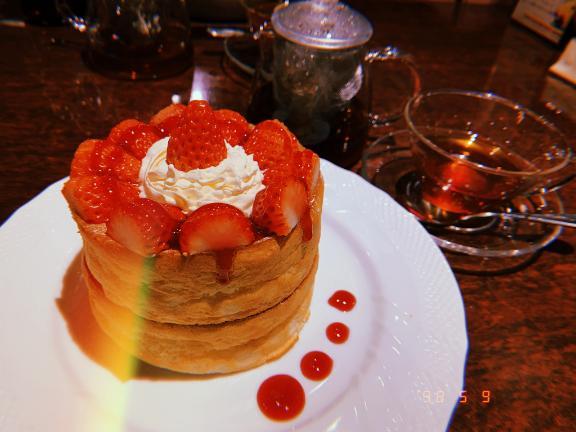 甘いものが食べたい<img class="emojione" alt="😖" title=":confounded:" src="https://fuzoku.jp/assets/img/emojione/1f616.png"/><img class="emojione" alt="🍰" title=":cake:" src="https://fuzoku.jp/assets/img/emojione/1f370.png"/><img class="emojione" alt="💗" title=":heartpulse:" src="https://fuzoku.jp/assets/img/emojione/1f497.png"/>✧