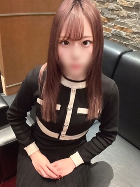 岡林あかり　現役ＯＬパイパン