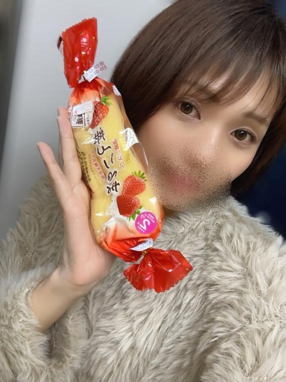 もぐもぐ( "´༥`"  )