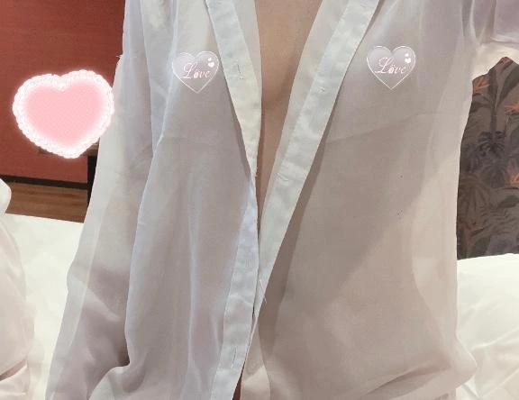 明日いるよ🧏<img class="emojione" alt="🏻" title=":tone1:" src="https://fuzoku.jp/assets/img/emojione/1f3fb.png"/>&zwj;<img class="emojione" alt="♀️" title=":female_sign:" src="https://fuzoku.jp/assets/img/emojione/2640.png"/>♡