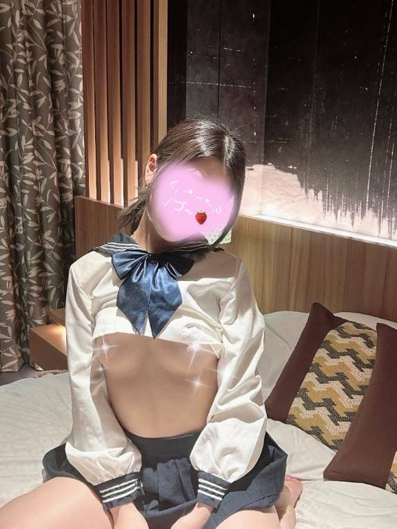 今から戻るので<img class="emojione" alt="🦋" title=":butterfly:" src="https://fuzoku.jp/assets/img/emojione/1f98b.png"/>