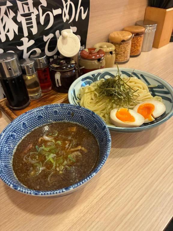 <img class="emojione" alt="🍜" title=":ramen:" src="https://fuzoku.jp/assets/img/emojione/1f35c.png"/>