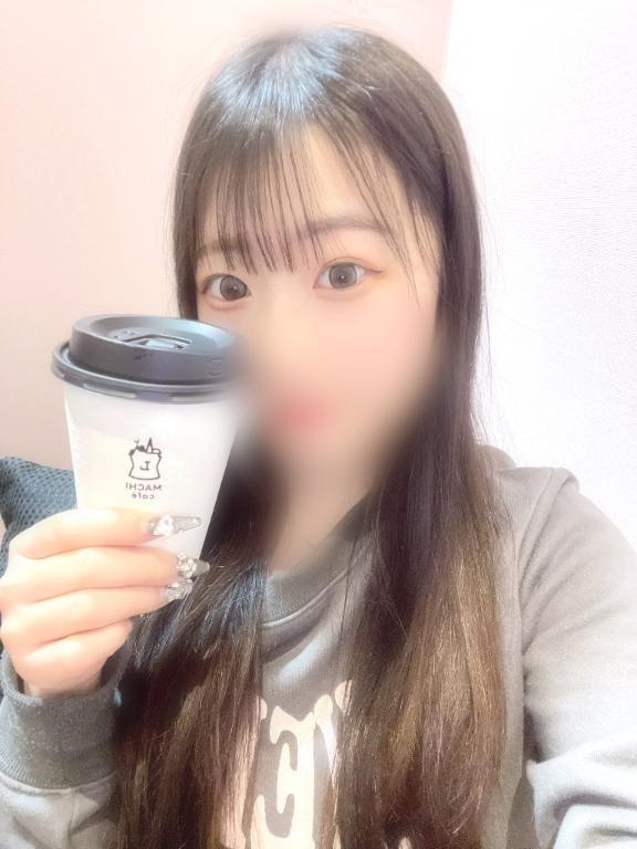 今日もいるよ🫶<img class="emojione" alt="🏻" title=":tone1:" src="https://fuzoku.jp/assets/img/emojione/1f3fb.png"/>