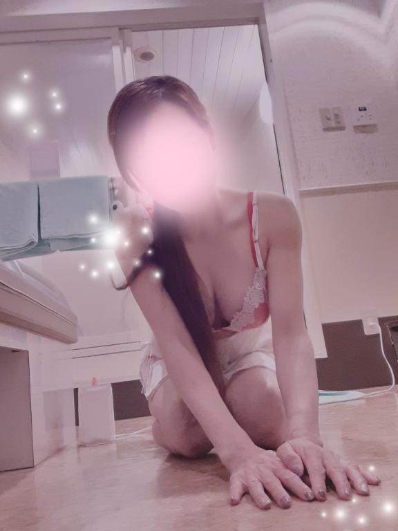 (ｏ^-^)<img class="emojione" alt="💞" title=":revolving_hearts:" src="https://fuzoku.jp/assets/img/emojione/1f49e.png"/>