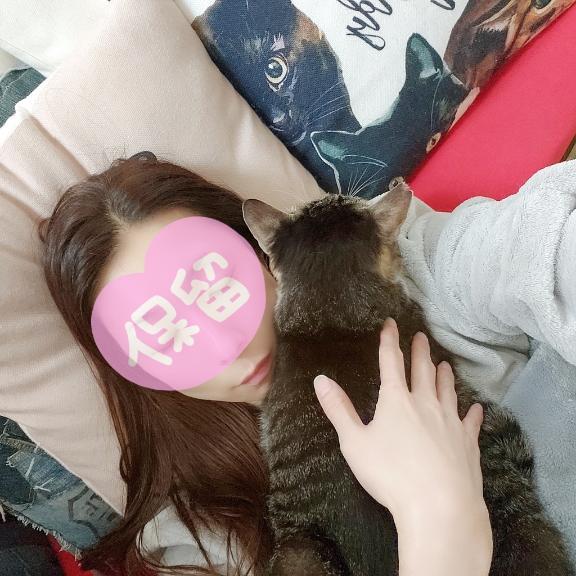 休みの日の朝はだいたい...こう❤
