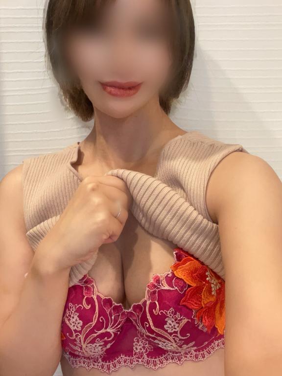<img class="emojione" alt="☀️" title=":sunny:" src="https://fuzoku.jp/assets/img/emojione/2600.png"/>きょうあくはん、あいこ