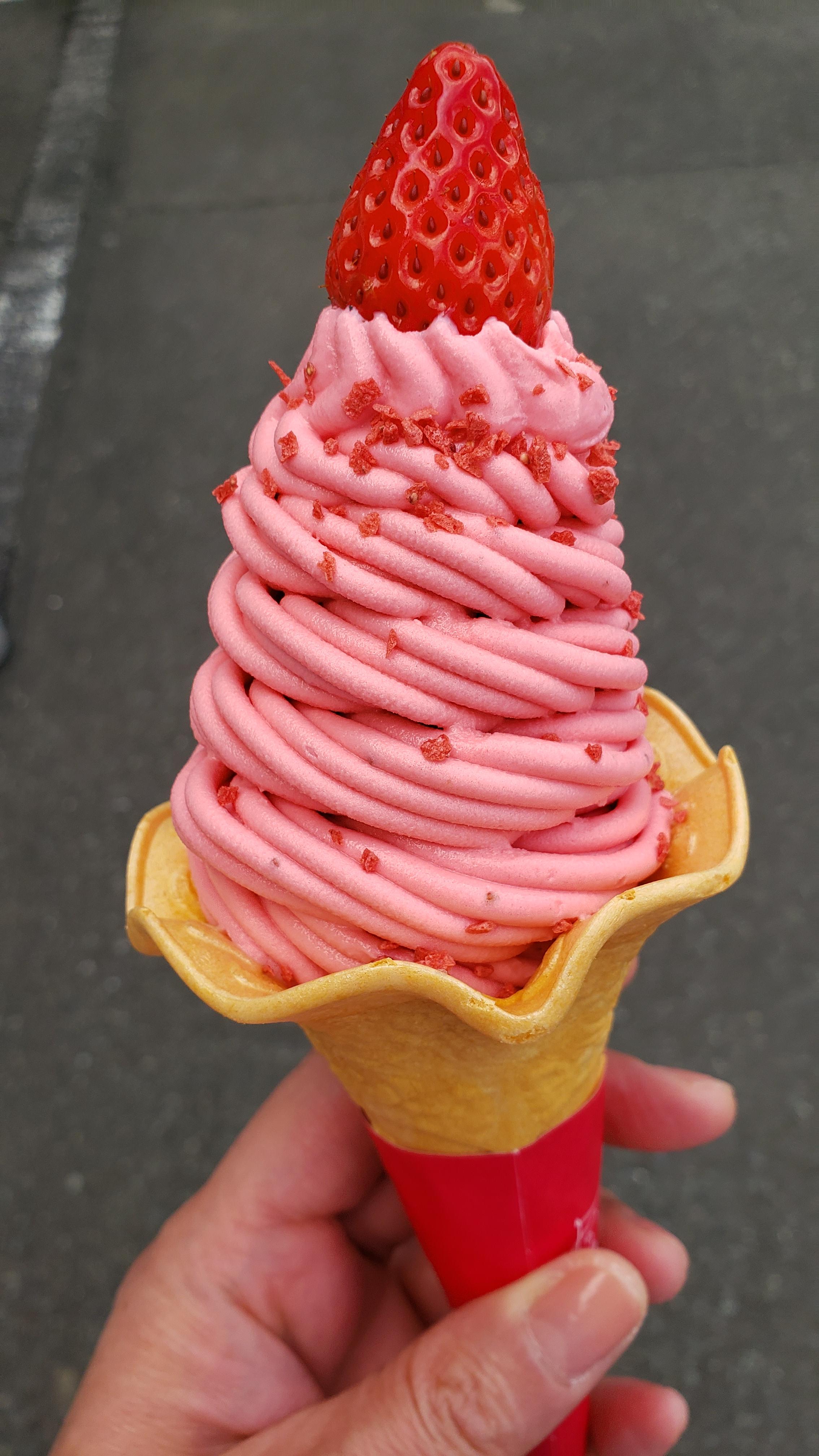 【ちなつ外食編】<img class="emojione" alt="😄" title=":smile:" src="https://fuzoku.jp/assets/img/emojione/1f604.png"/><img class="emojione" alt="🍓" title=":strawberry:" src="https://fuzoku.jp/assets/img/emojione/1f353.png"/><img class="emojione" alt="✨" title=":sparkles:" src="https://fuzoku.jp/assets/img/emojione/2728.png"/>