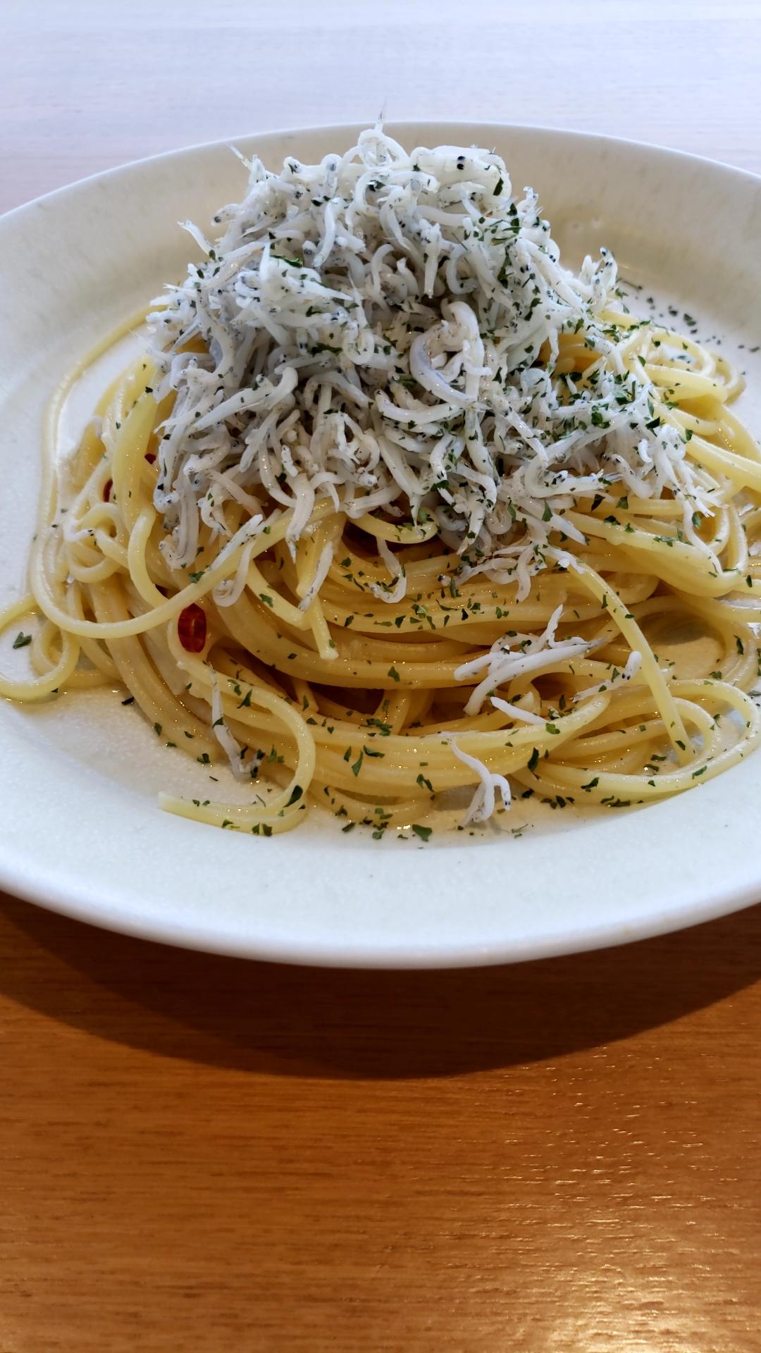 【ちなつ外食編】<img class="emojione" alt="😄" title=":smile:" src="https://fuzoku.jp/assets/img/emojione/1f604.png"/><img class="emojione" alt="🍝" title=":spaghetti:" src="https://fuzoku.jp/assets/img/emojione/1f35d.png"/><img class="emojione" alt="✨" title=":sparkles:" src="https://fuzoku.jp/assets/img/emojione/2728.png"/>