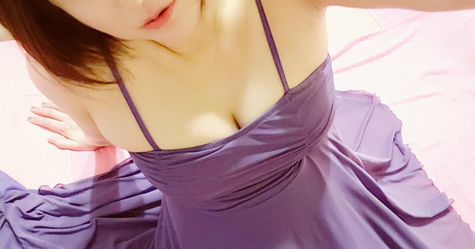 【ちなつ】です<img class="emojione" alt="😄" title=":smile:" src="https://fuzoku.jp/assets/img/emojione/1f604.png"/><img class="emojione" alt="😺" title=":smiley_cat:" src="https://fuzoku.jp/assets/img/emojione/1f63a.png"/><img class="emojione" alt="🌃" title=":night_with_stars:" src="https://fuzoku.jp/assets/img/emojione/1f303.png"/>