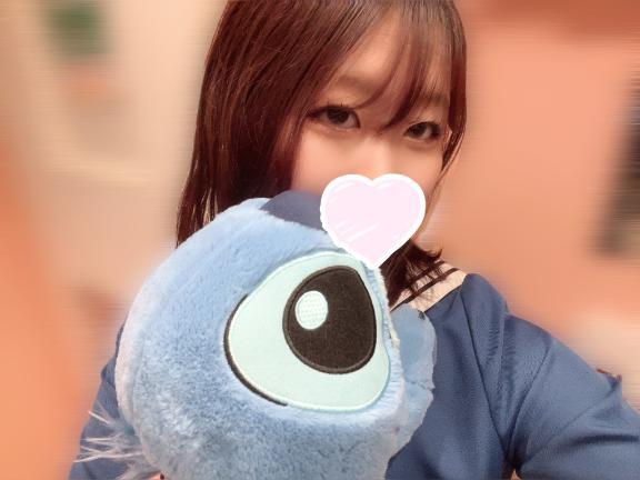 登校です🫶<img class="emojione" alt="🏻" title=":tone1:" src="https://fuzoku.jp/assets/img/emojione/1f3fb.png"/>