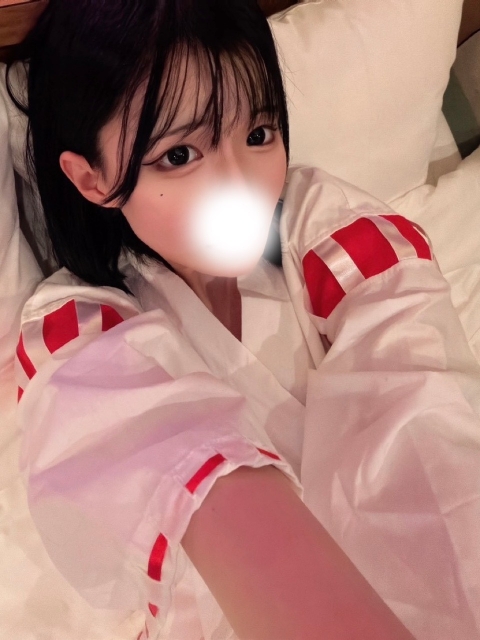 新人しゅり