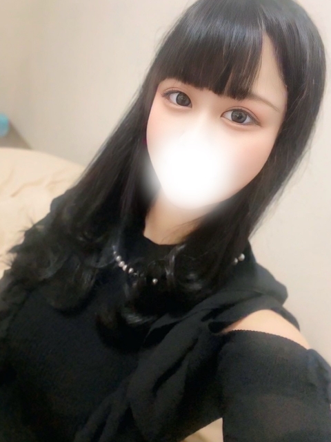 新人りおん
