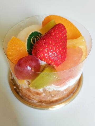 いただいたケーキ<img class="emojione" alt="🍰" title=":cake:" src="https://fuzoku.jp/assets/img/emojione/1f370.png"/>