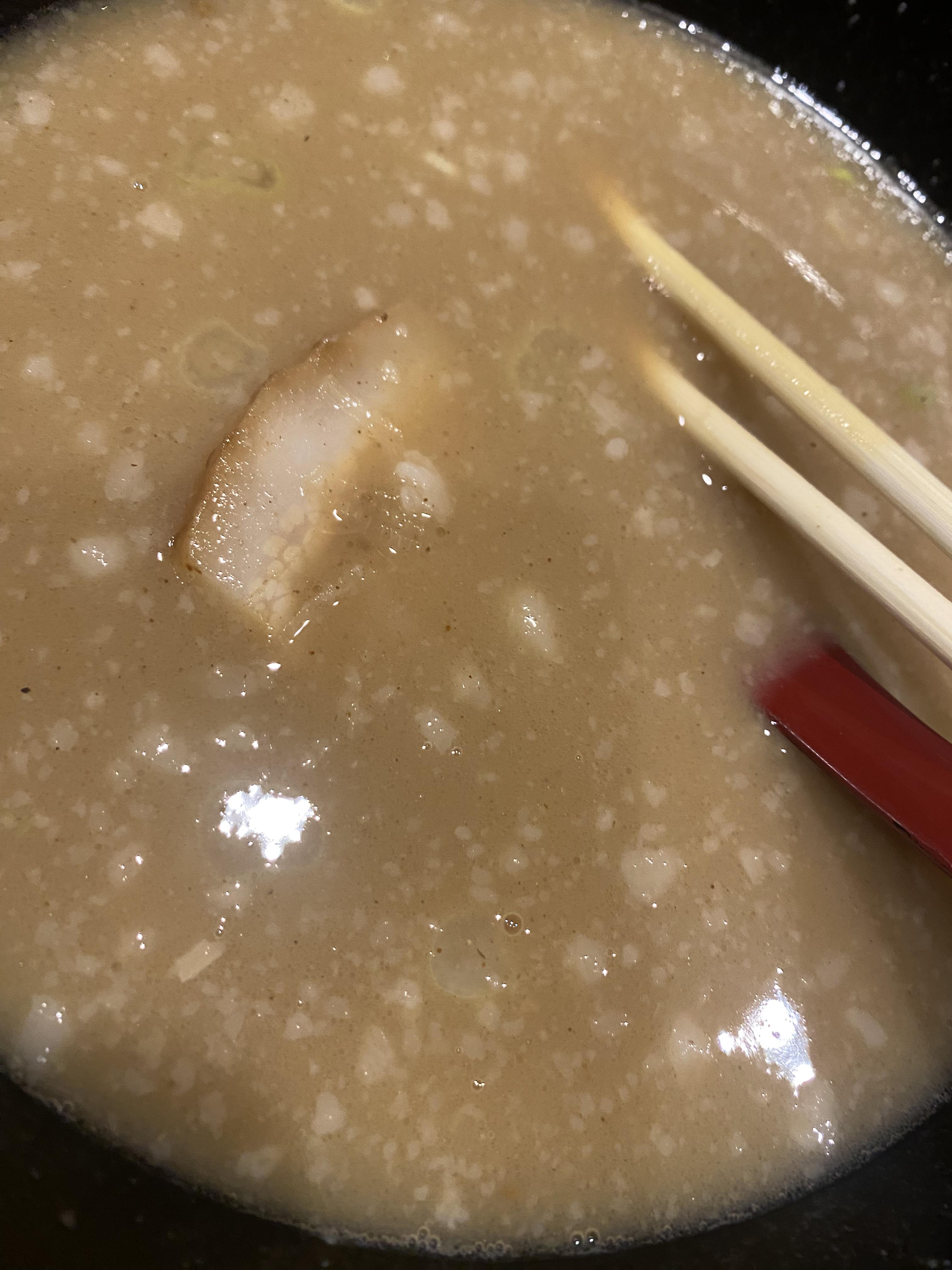 <img class="emojione" alt="🍜" title=":ramen:" src="https://fuzoku.jp/assets/img/emojione/1f35c.png"/>🤍