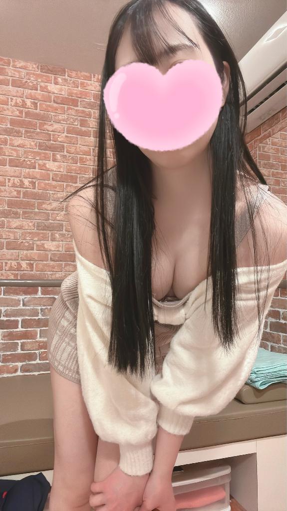 なんだなんだ…<img class="emojione" alt="🤔" title=":thinking:" src="https://fuzoku.jp/assets/img/emojione/1f914.png"/><img class="emojione" alt="💭" title=":thought_balloon:" src="https://fuzoku.jp/assets/img/emojione/1f4ad.png"/>