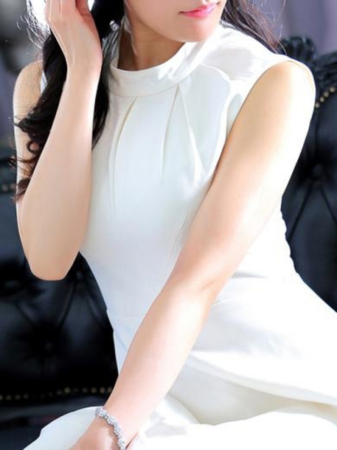 宝城 まりの