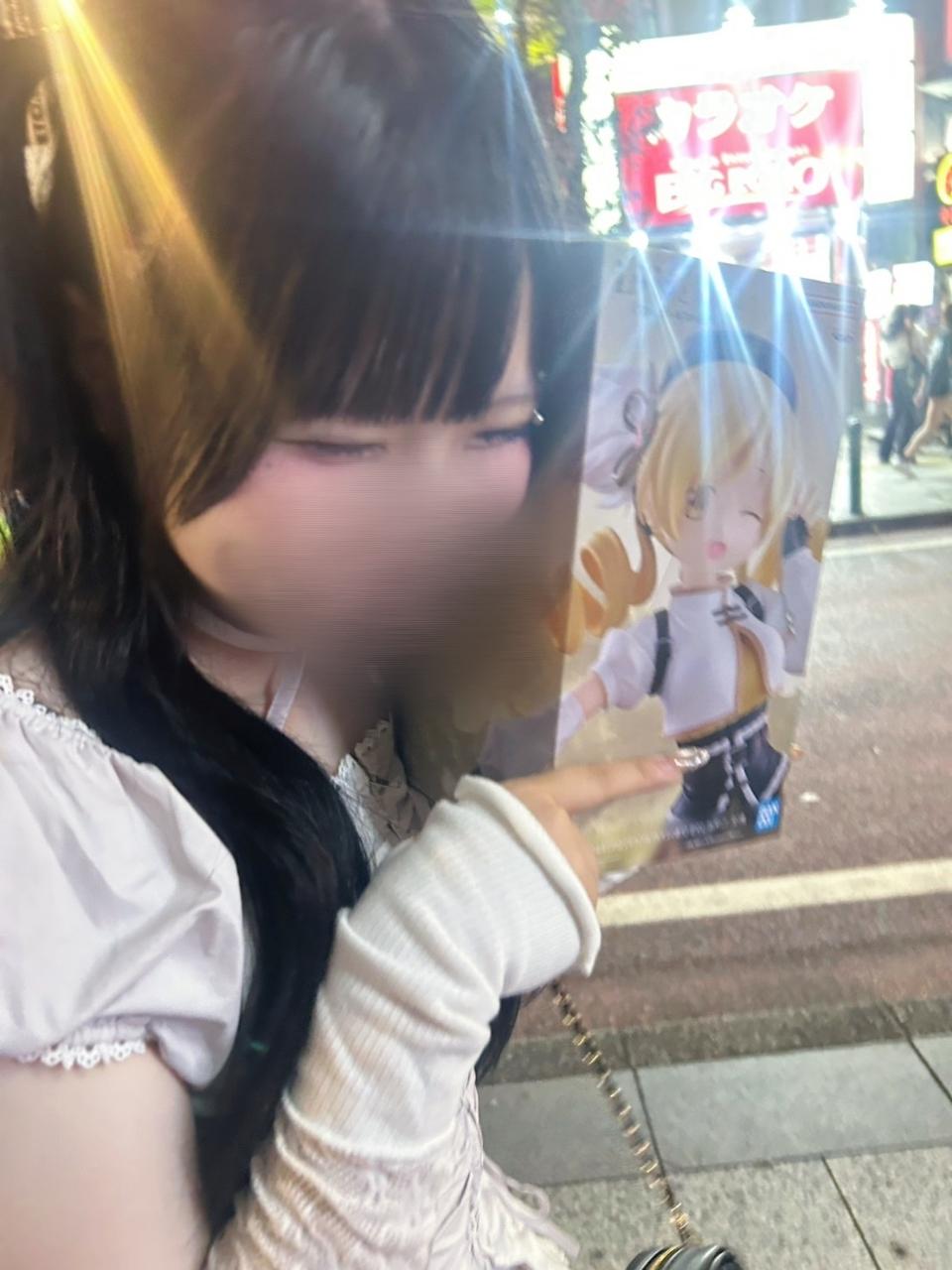 にこにこ(ᴖ ̫ᴖ  )明日13:00-22:00いるよっ♡