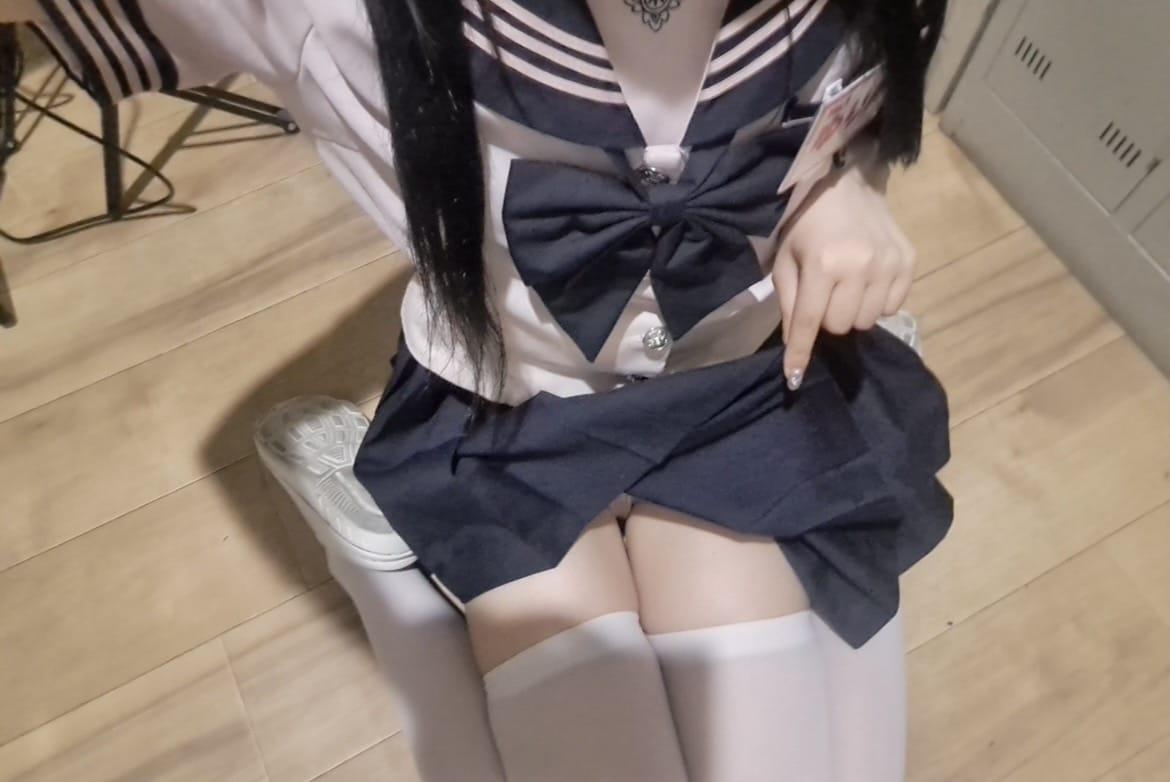 明日15:00-22:00いるよ〜！