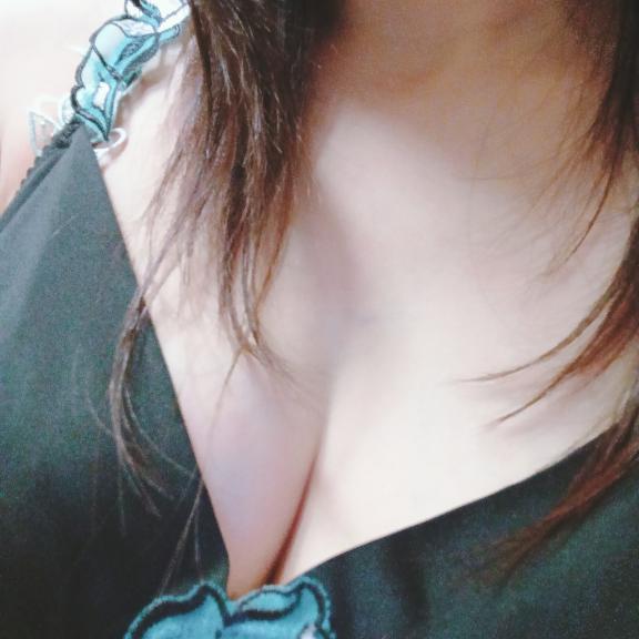 エッチのおねだりチュー<img class="emojione" alt="💋" title=":kiss:" src="https://fuzoku.jp/assets/img/emojione/1f48b.png"/><img class="emojione" alt="😘" title=":kissing_heart:" src="https://fuzoku.jp/assets/img/emojione/1f618.png"/><img class="emojione" alt="❤️" title=":heart:" src="https://fuzoku.jp/assets/img/emojione/2764.png"/>