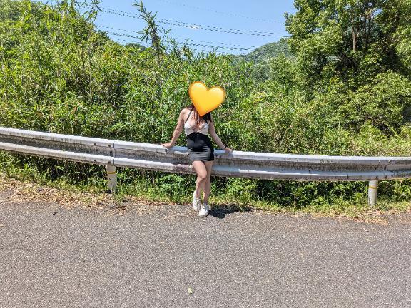ノーブラ、トビッコつけて。