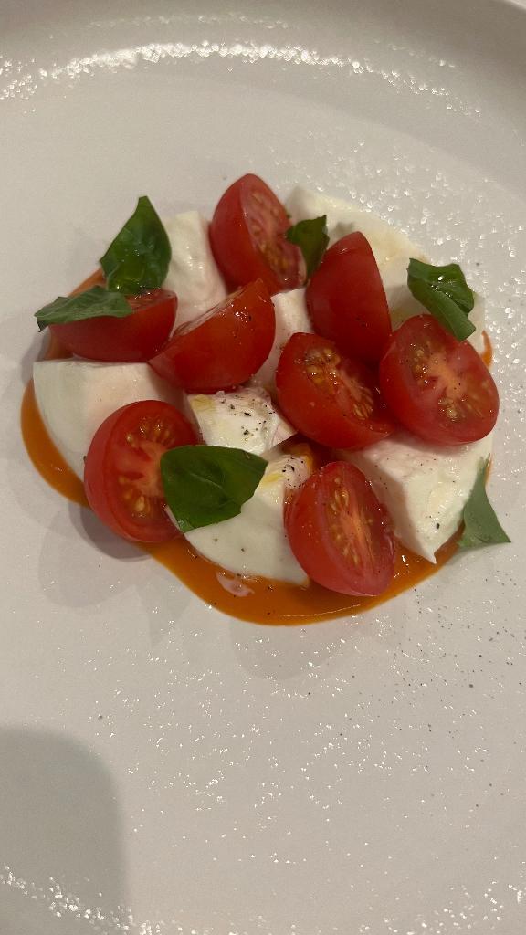 18時から出勤します<img class="emojione" alt="🌈" title=":rainbow:" src="https://fuzoku.jp/assets/img/emojione/1f308.png"/>