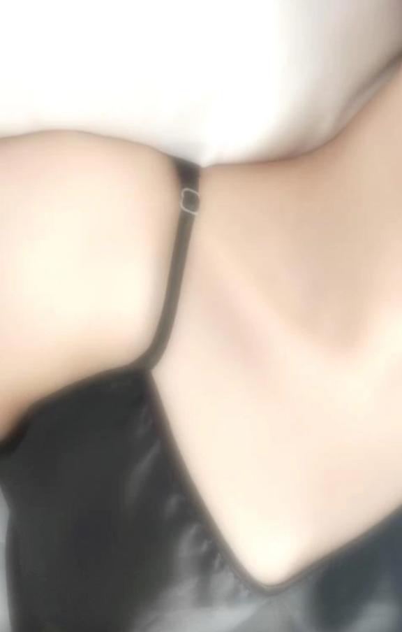 11月9日 18時から出勤します<img class="emojione" alt="❕" title=":grey_exclamation:" src="https://fuzoku.jp/assets/img/emojione/2755.png"/>