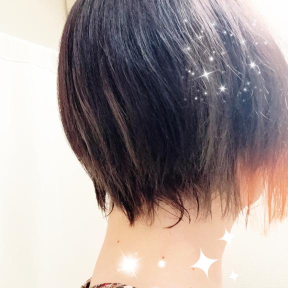 【バッサリ】髪切った<img class="emojione" alt="✂️" title=":scissors:" src="https://fuzoku.jp/assets/img/emojione/2702.png"/>