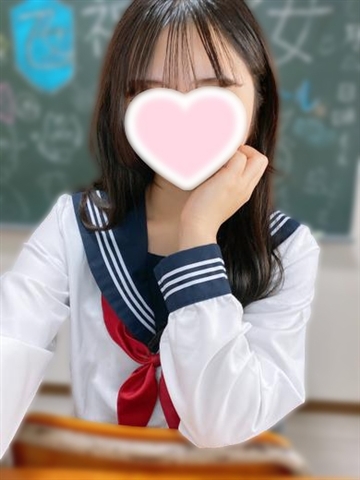 もえ　18歳