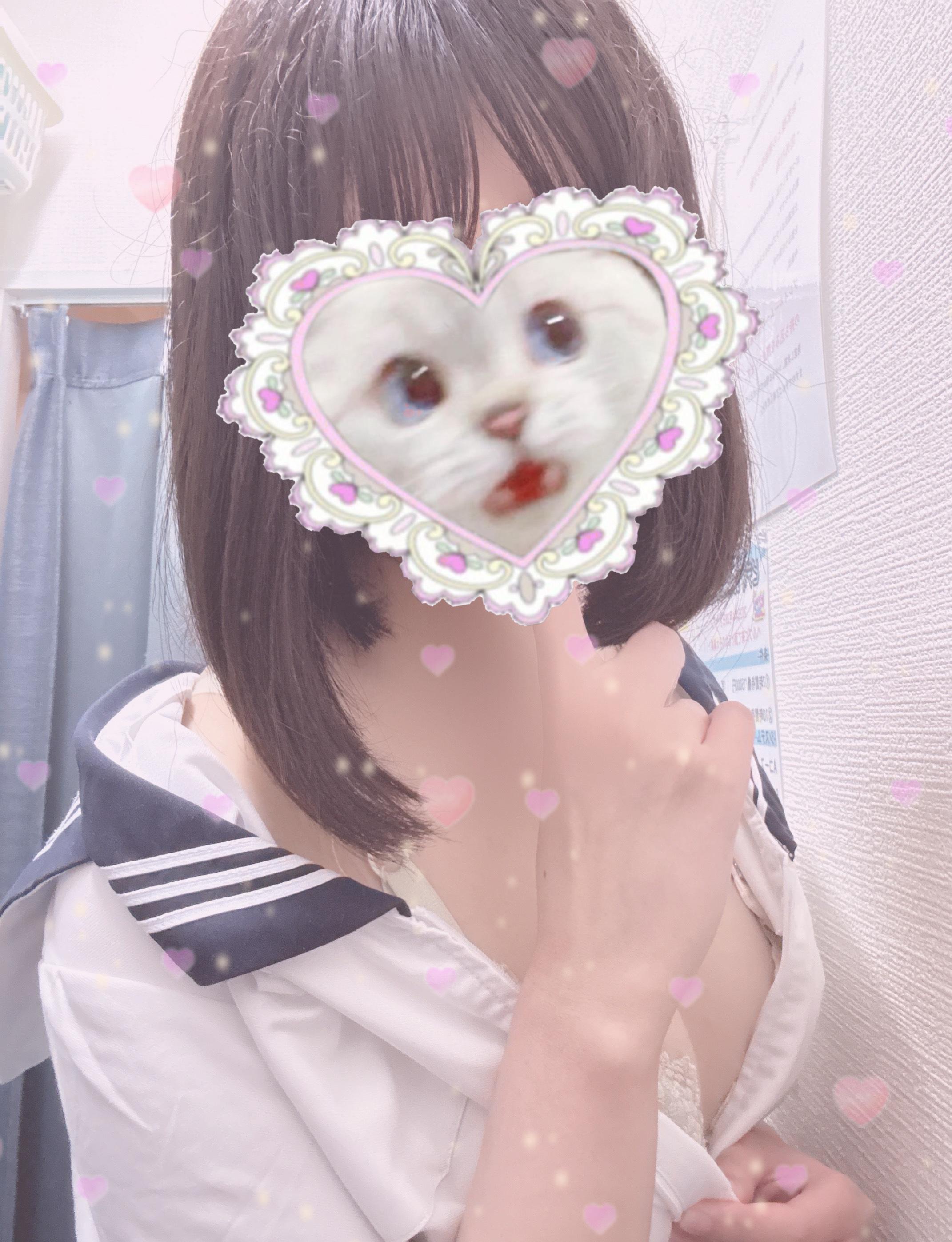好き！？好き！！、、、どっち？𓈒𓂂𓏸<img class="emojione" alt="💭" title=":thought_balloon:" src="https://fuzoku.jp/assets/img/emojione/1f4ad.png"/>