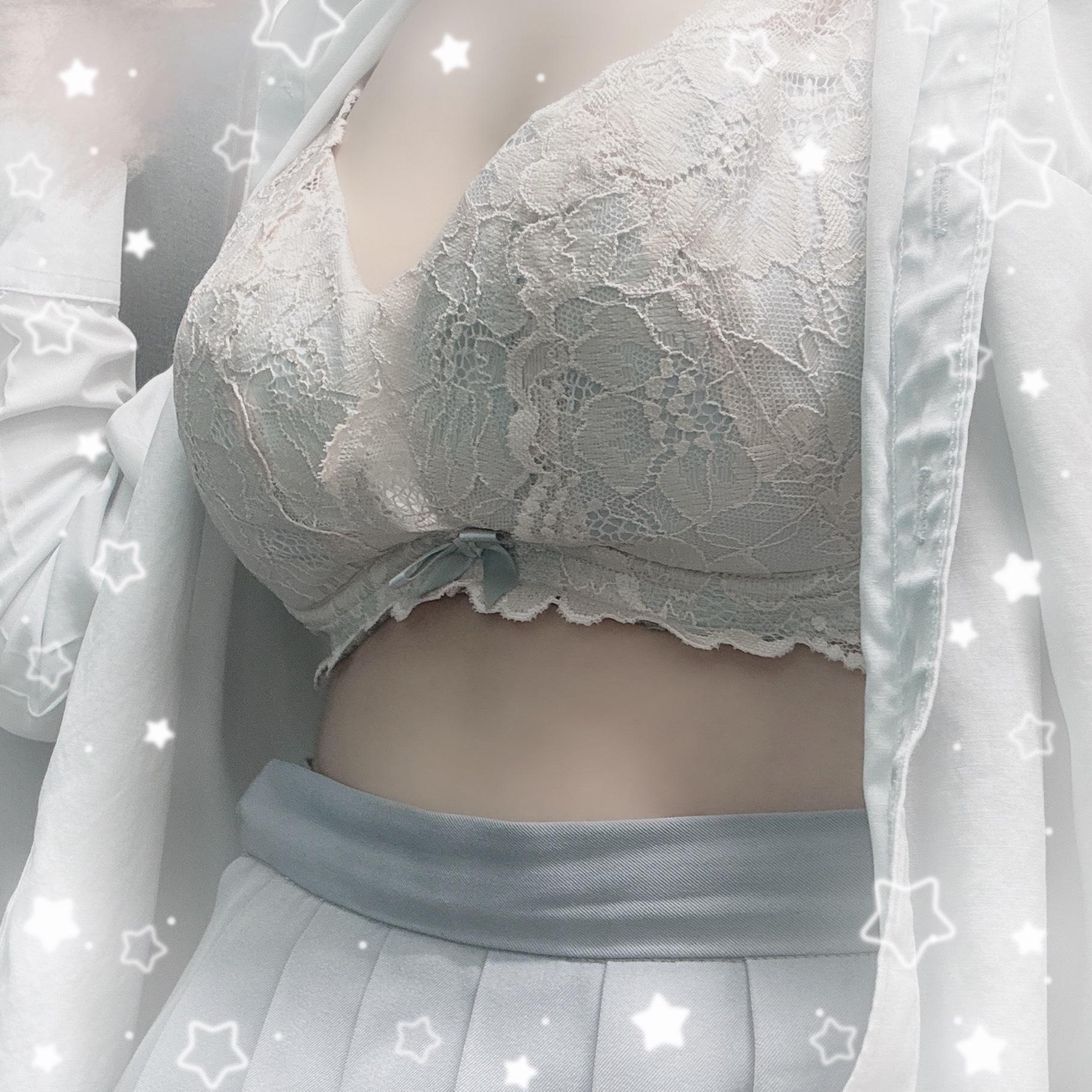 （ ܸʚ̴̶̷̷⩊ʚ̴̶̷̷ ܸ)✌︎