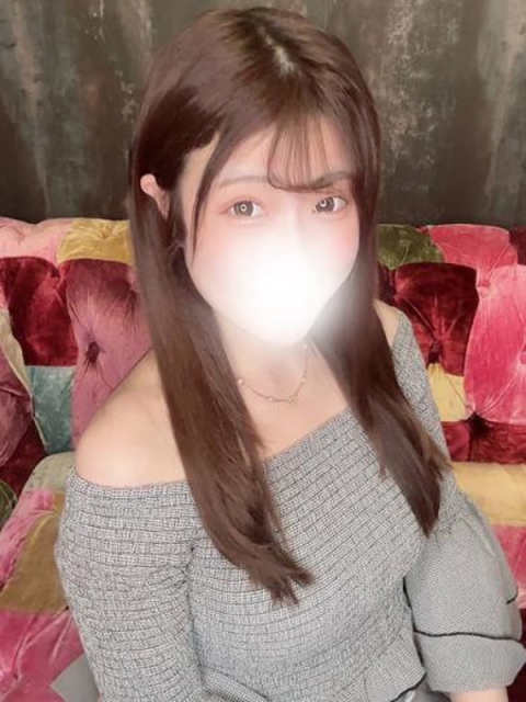 みな 