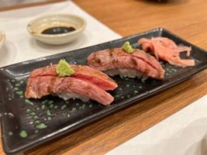 <img class="emojione" alt="🍣" title=":sushi:" src="https://fuzoku.jp/assets/img/emojione/1f363.png"/><img class="emojione" alt="🍖" title=":meat_on_bone:" src="https://fuzoku.jp/assets/img/emojione/1f356.png"/>