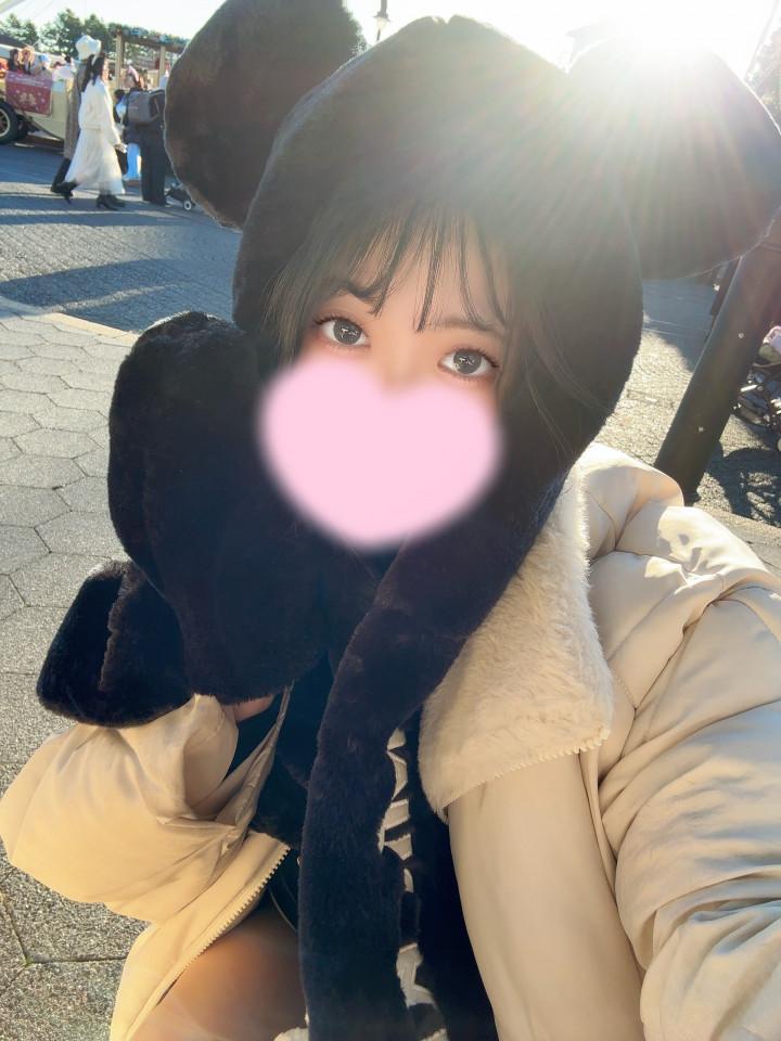 出勤してます<img class="emojione" alt="💖" title=":sparkling_heart:" src="https://fuzoku.jp/assets/img/emojione/1f496.png"/>