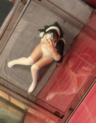 不思議なアングル