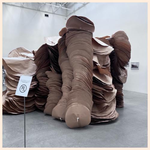 出勤してます