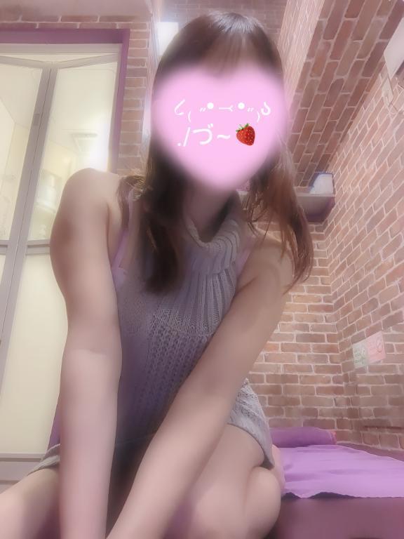 痴女の唾液は甘々♪