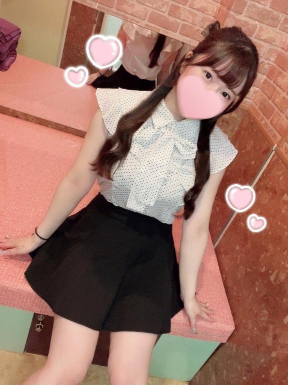 ドットブラウス<img class="emojione" alt="👗" title=":dress:" src="https://fuzoku.jp/assets/img/emojione/1f457.png"/>