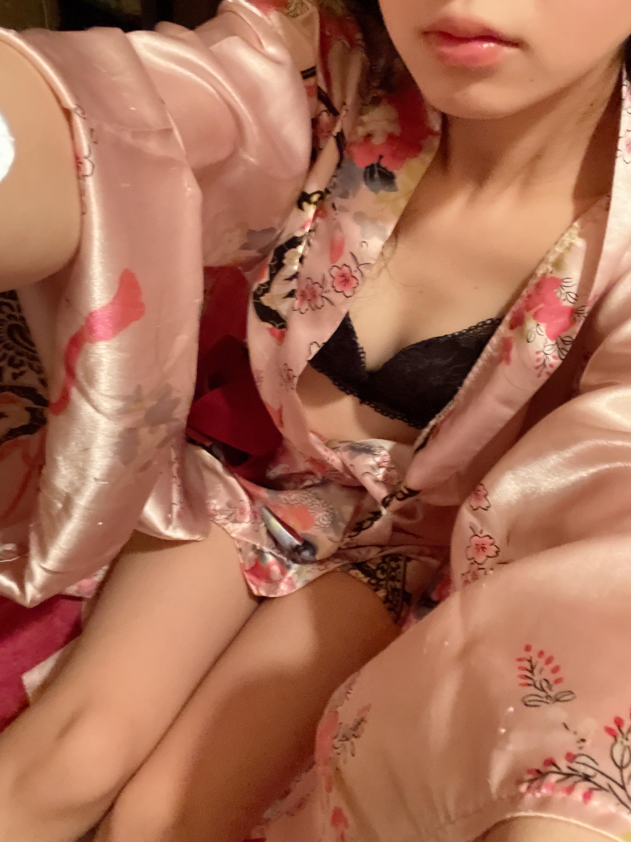 出勤してます<img class="emojione" alt="💓" title=":heartbeat:" src="https://fuzoku.jp/assets/img/emojione/1f493.png"/>