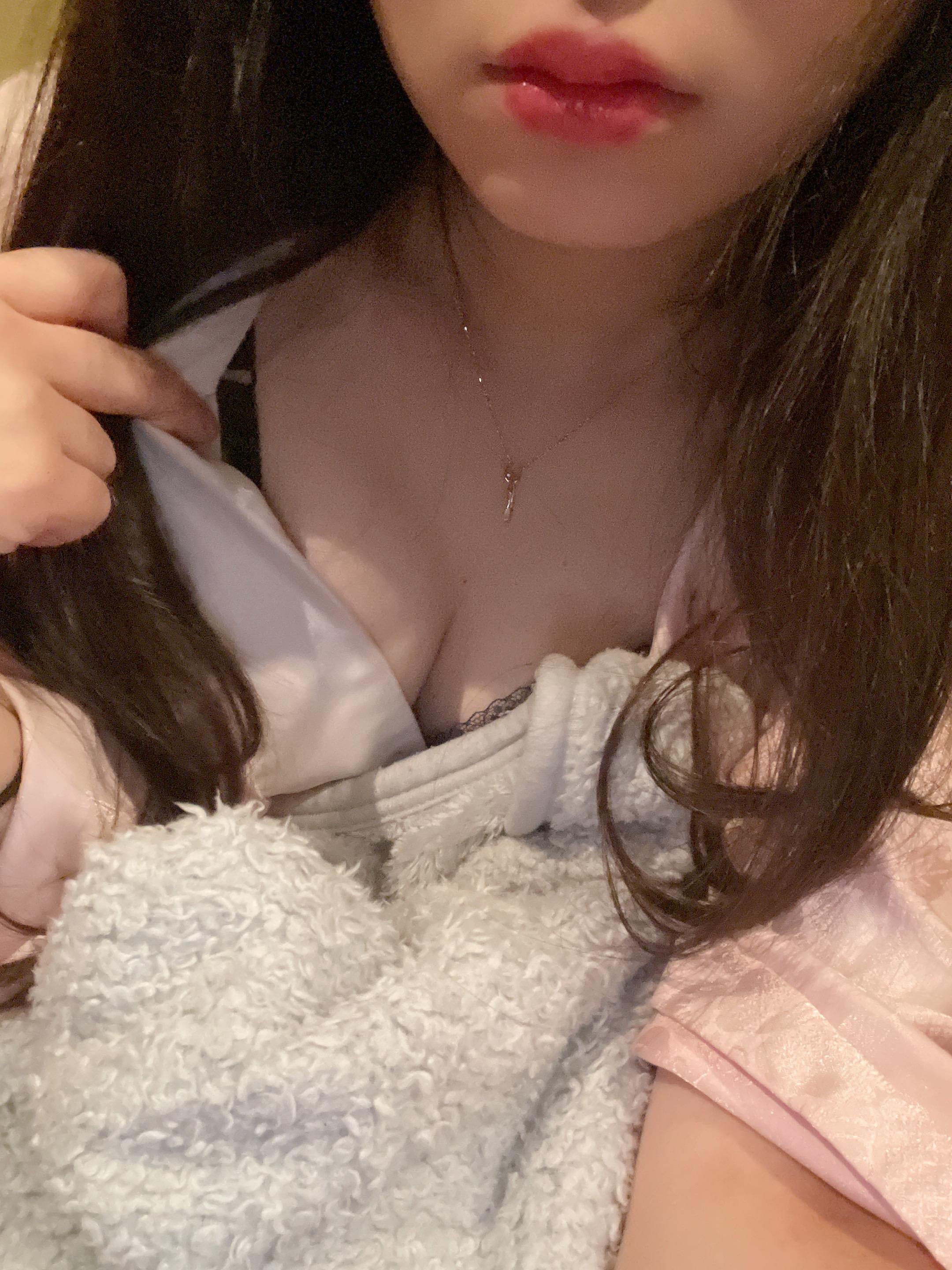 出勤<img class="emojione" alt="💕" title=":two_hearts:" src="https://fuzoku.jp/assets/img/emojione/1f495.png"/>
