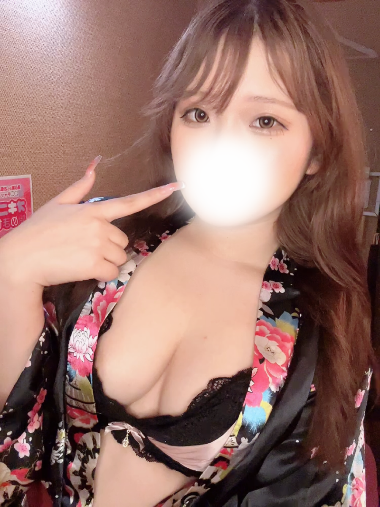 お姉さんとの密着イチャイチャ...？