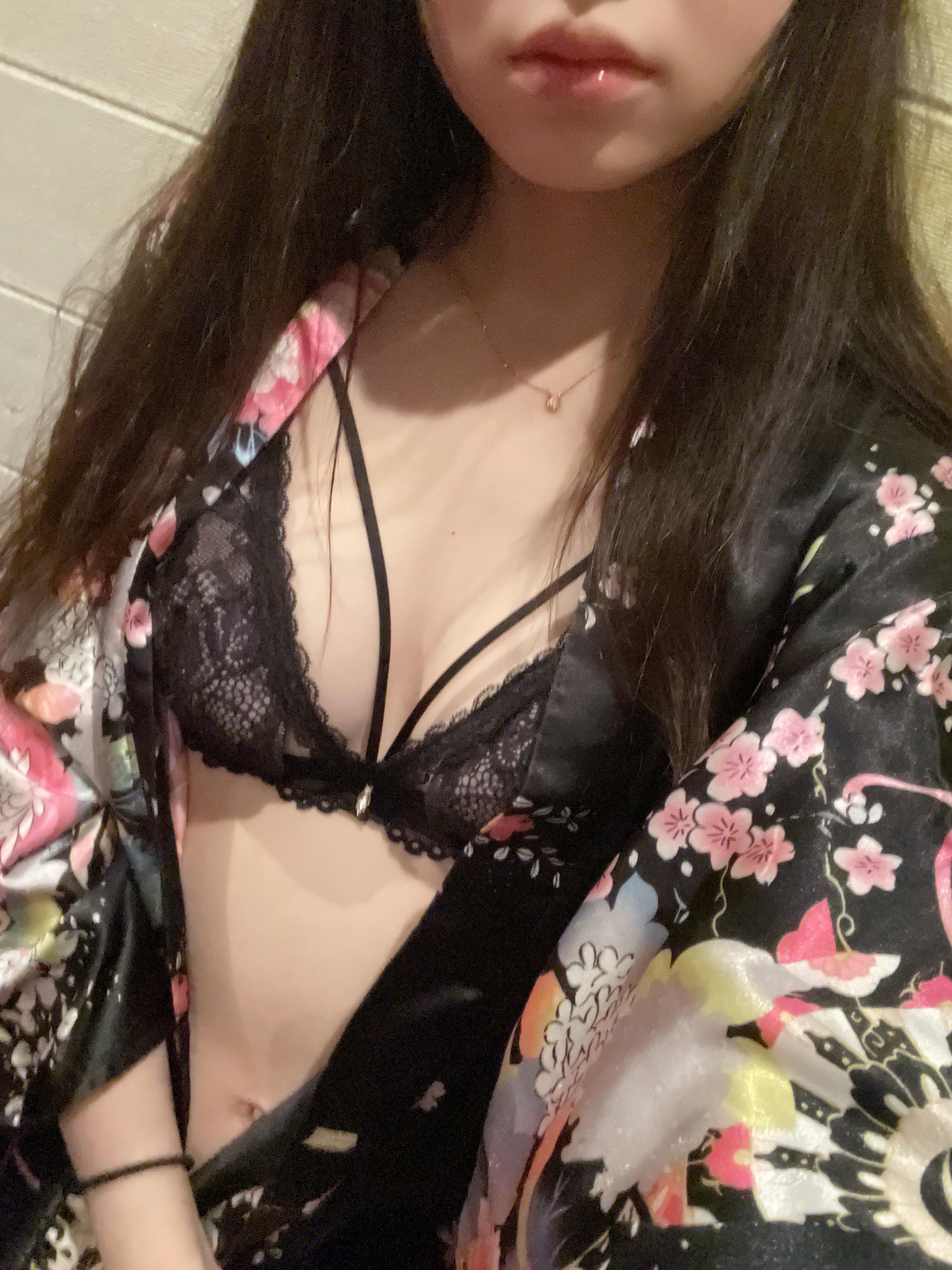 出勤<img class="emojione" alt="💕" title=":two_hearts:" src="https://fuzoku.jp/assets/img/emojione/1f495.png"/>
