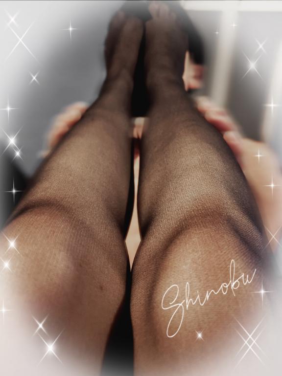 お顔の上に<img class="emojione" alt="👠" title=":high_heel:" src="https://fuzoku.jp/assets/img/emojione/1f460.png"/>